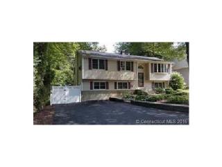 18 Farrell St, Waterbury CT  06716-1314 exterior