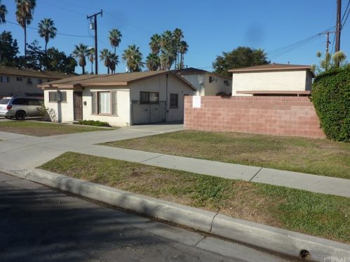 15335 Woodruff Pl, Bellflower, CA 90706-4025