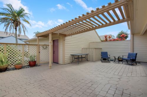 6166 Georgetown Pl, Hobe Sound FL  33455-7344 exterior