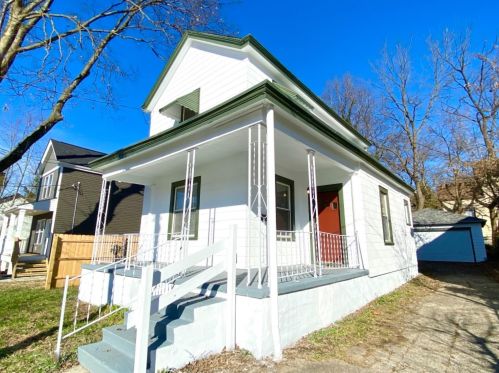 6332 Desmond St, Cincinnati, OH 45227-1928