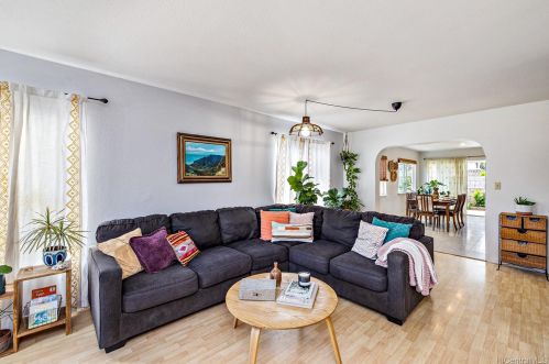 92-1330 Kikaha St, Kapolei, HI 96707-1553