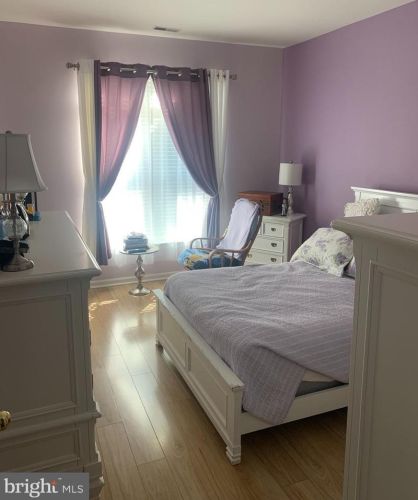 9 Montclair Ave, Berlin Boro, NJ 08009-1198