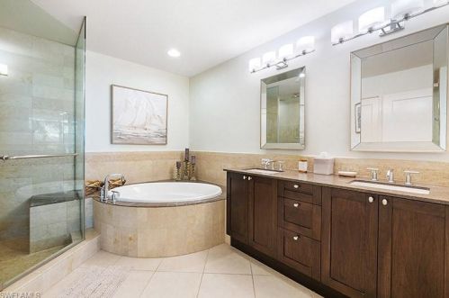 9115 Strada Pl, Naples FL  34108-2883 exterior