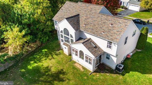 515 Florence Fields Ln, New Castle DE  19720-8752 exterior