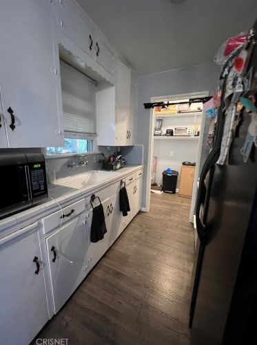 6545 Woodley Ave, Van Nuys, CA 91406-6426