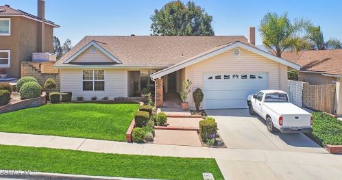 2078 Stoneman St, Simi Valley, CA 93065-1127