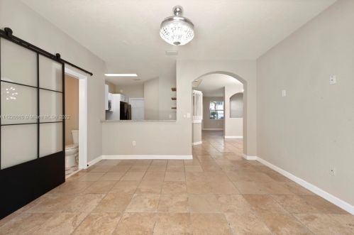 3457 171st Ter, Hollywood, FL 33027-4585