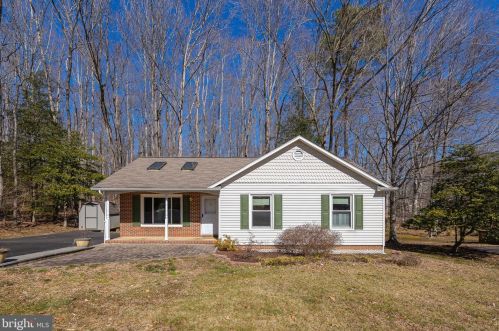 6709 Godwin Dr, Spotsylvania, VA 22553-7616