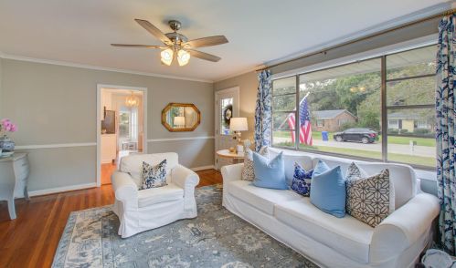 1490 Hindman Ave, Mount Pleasant SC 29464-4837 exterior