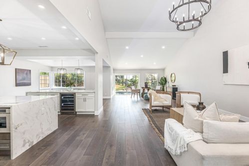 1213 Via Mil Cumbres, Solana Beach CA  92075-1726 exterior