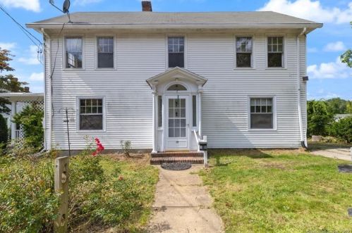 19 Summit St, East Hampton, CT 06424-1216