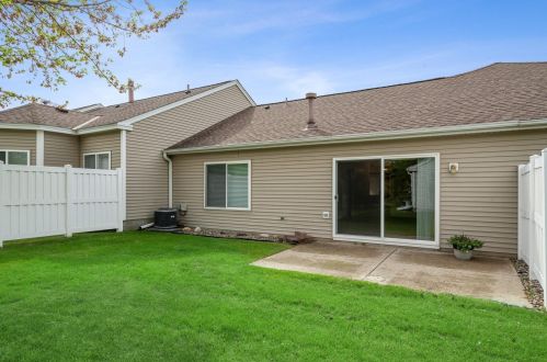 15702 Finesse Way, Saint Paul, MN 55124-5835