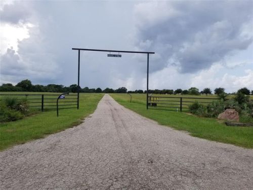 19045 Pierceall Rd, Hempstead, TX 77445-9089