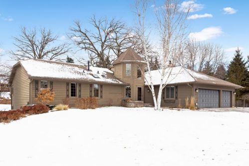 5500 River Bluff Dr, Minneapolis, MN 55437-3650