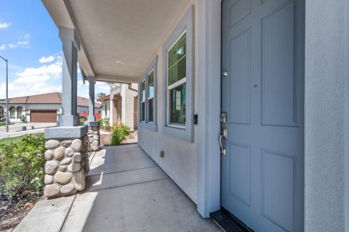 1015 Lucio St, Manteca CA  95336-8237 exterior