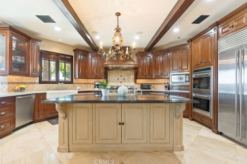 7 Shoreridge, Newport Beach CA  92657-1813 exterior