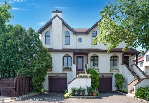 41 Tower Hill Dr, Tinton Falls, NJ 07701-2473