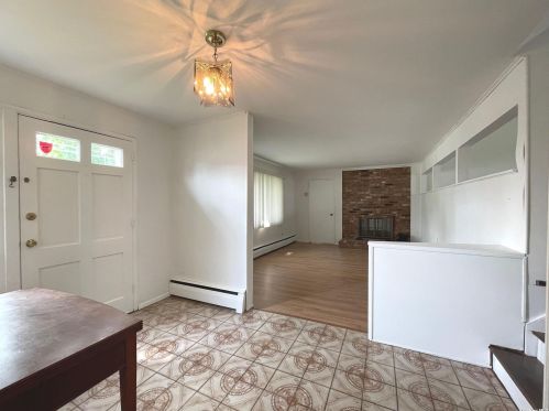 338 Wicks Ave, Babylon NY  11703-1511 exterior