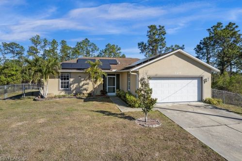 729 Alden St, Lehigh Acres, FL 33974-4751