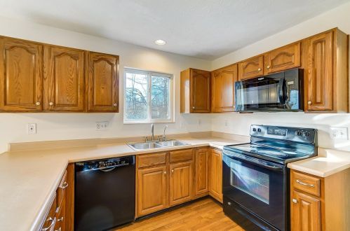1505 Thornberry Rd, Amelia OH  45102-1772 exterior