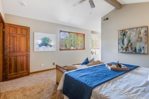 17 Malaga Pl, Manhattan Beach CA  90266-0072 exterior