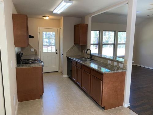 10801 Royal Adrian Dr, Conroe TX  77303-2775 exterior