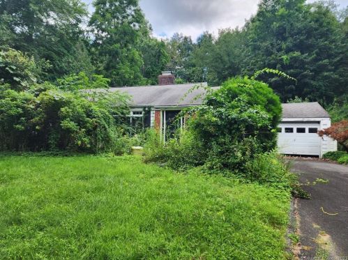 30 Old Hawleyville Rd, Bethel, CT 06801-3111