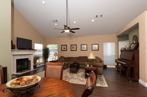 8821 Holly St, Frisco TX  75034-5591 exterior