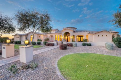 2012 Sanoque Blvd, Gilbert, AZ 85298-6106