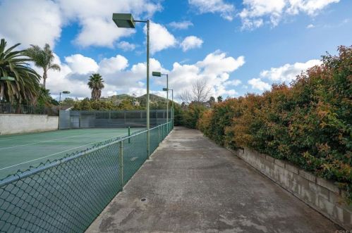 1129 Sugarbush Dr, Vista CA  92084-6605 exterior