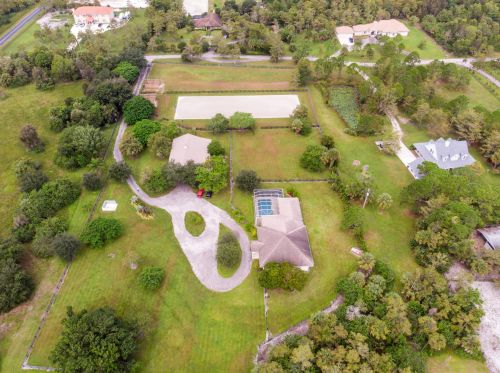 2562 Prarieview Dr, Town Of Loxahatchee Groves FL  33470-2572 exterior