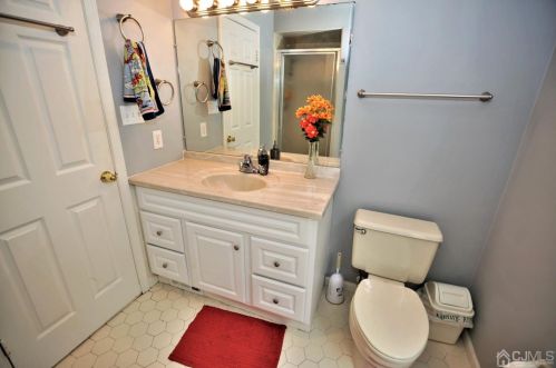 101 Van Liew Ct, East Brunswick NJ  08816-5695 exterior