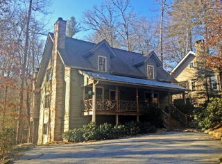 85 Honey Bee Bnd, Cashiers, NC 28717-0060