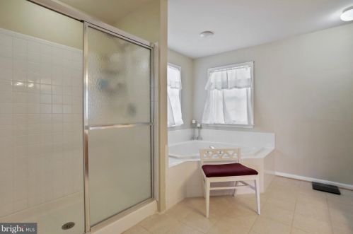 436 Spyglass Hill Dr, Charles Town WV  25414-4053 exterior