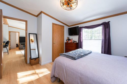 16 Saddle Back Cir, Ellsworth NH  03223-4748 exterior
