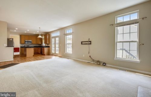 39 Houser Dr, Lovettsville VA  20180-8631 exterior
