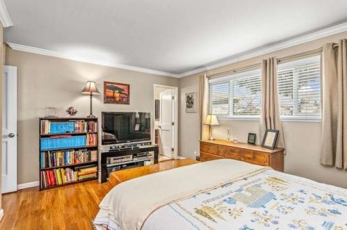 3210 Merrill Dr, Torrance CA 90503-7115 exterior