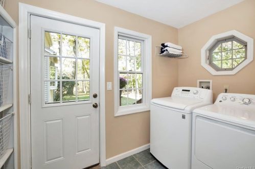 124 Quinn Rd, Briarcliff NY  10510-2133 exterior