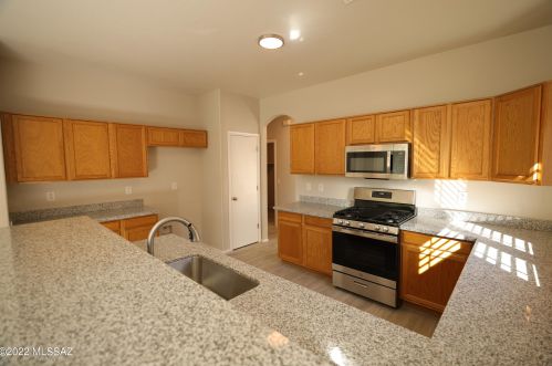 6648 Luxor Way, Tucson, AZ 85746-6647