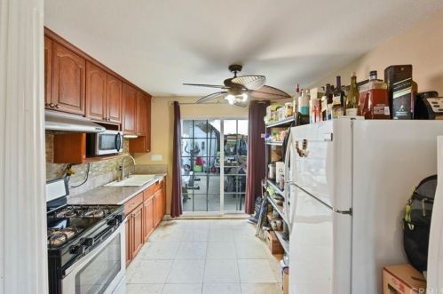 2634 Pacific Coast Hwy, Torrance CA  90505-7038 exterior