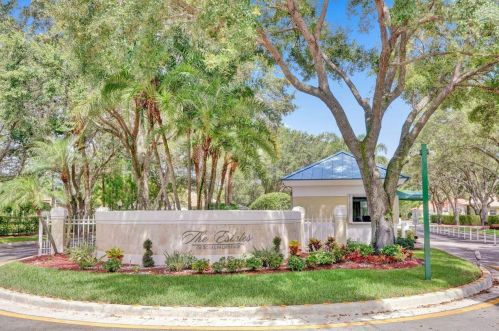 229 Cypress Trce, West Palm Beach, FL 33411-4799