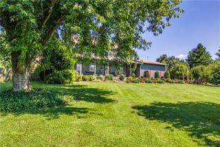 1019 Claremont Dr, Columbia, TN 38401-6211