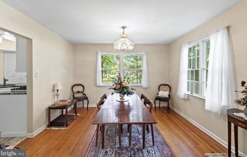 18 Aristone Dr, Berlin Boro NJ  08009-2254 exterior