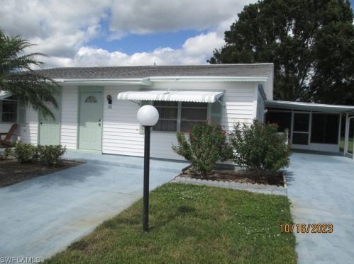 25 Dawn Flower Cir, Lehigh Acres, FL 33936-7339