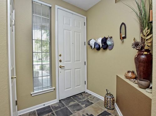 127 Bass St, Georgetown TX  78633-4766 exterior