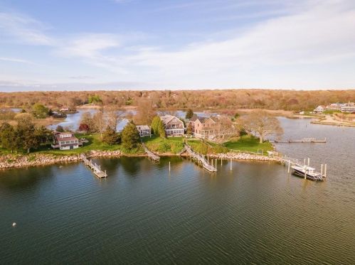 14 Flintstone Rd, South Kingstown, RI 02882-4310