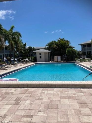 146 Lollypop Ln, Naples, FL 34112-5111
