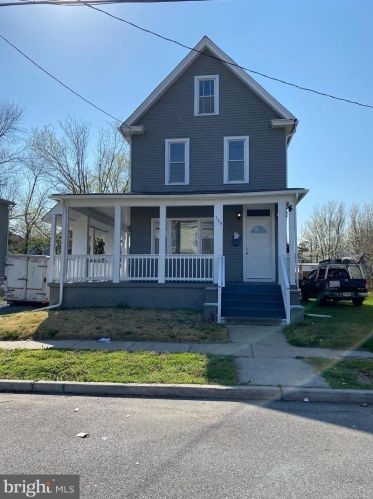 135 Parker Ave, Camden, NJ 08107-2224