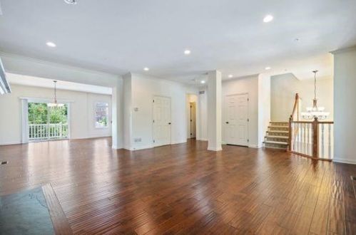 520 Peebles St, Sewickley, PA 15143-1700