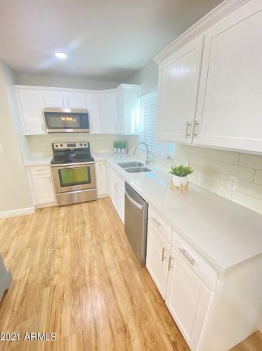 15619 17 Ave, Phoenix AZ 85086-8771 exterior